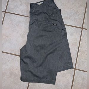 Men’s Volcom Shorts 32